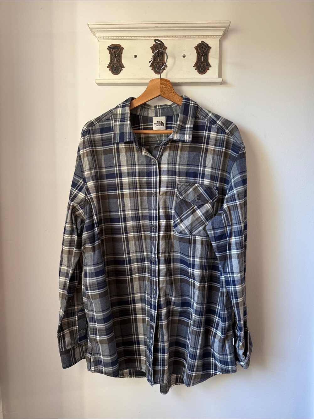 The North Face Women’s Boyfriend Short in Navy Gray Plaid Button-Down Cotton